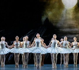 Royal Ballet & Opera 2024/25: Swan Lake