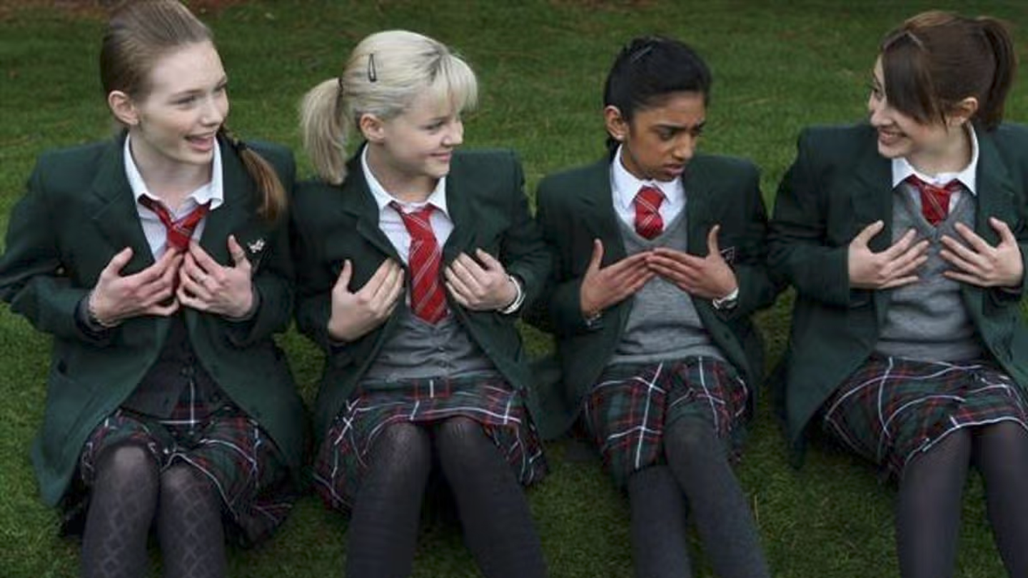 Angus, Thongs and Perfect Snogging