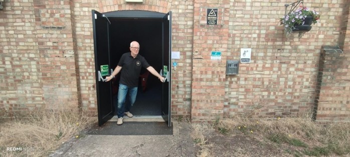 Photo showing side door access
