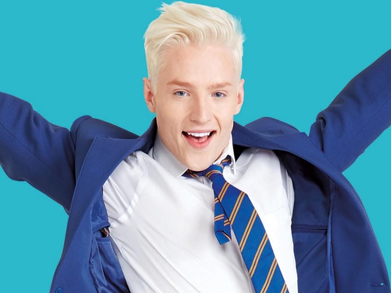 everybodys talking about jamie (12a)