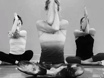 Zest Yoga with Kirsty