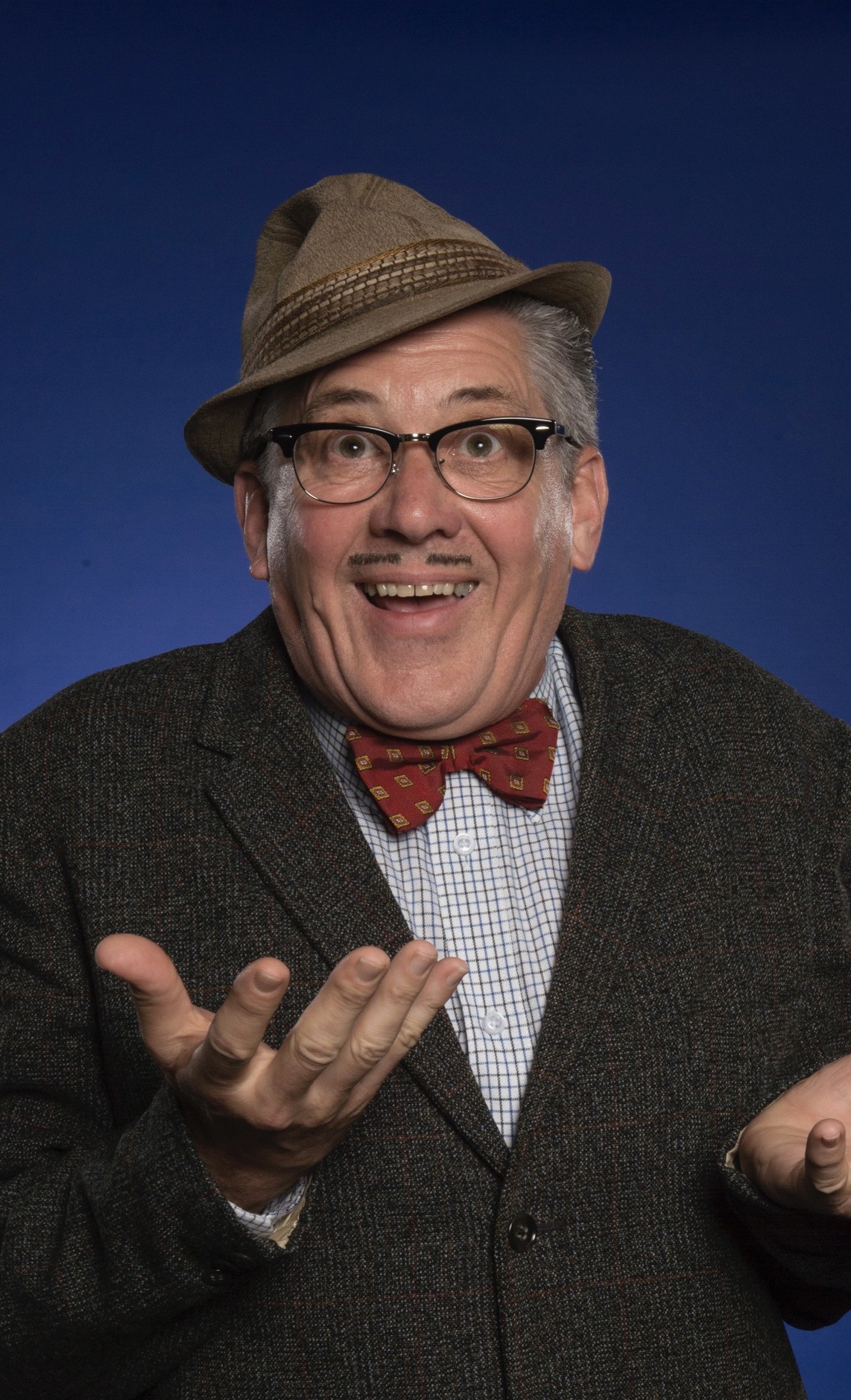 COUNT ARTHUR STRONG...And It's Goodnight From Him