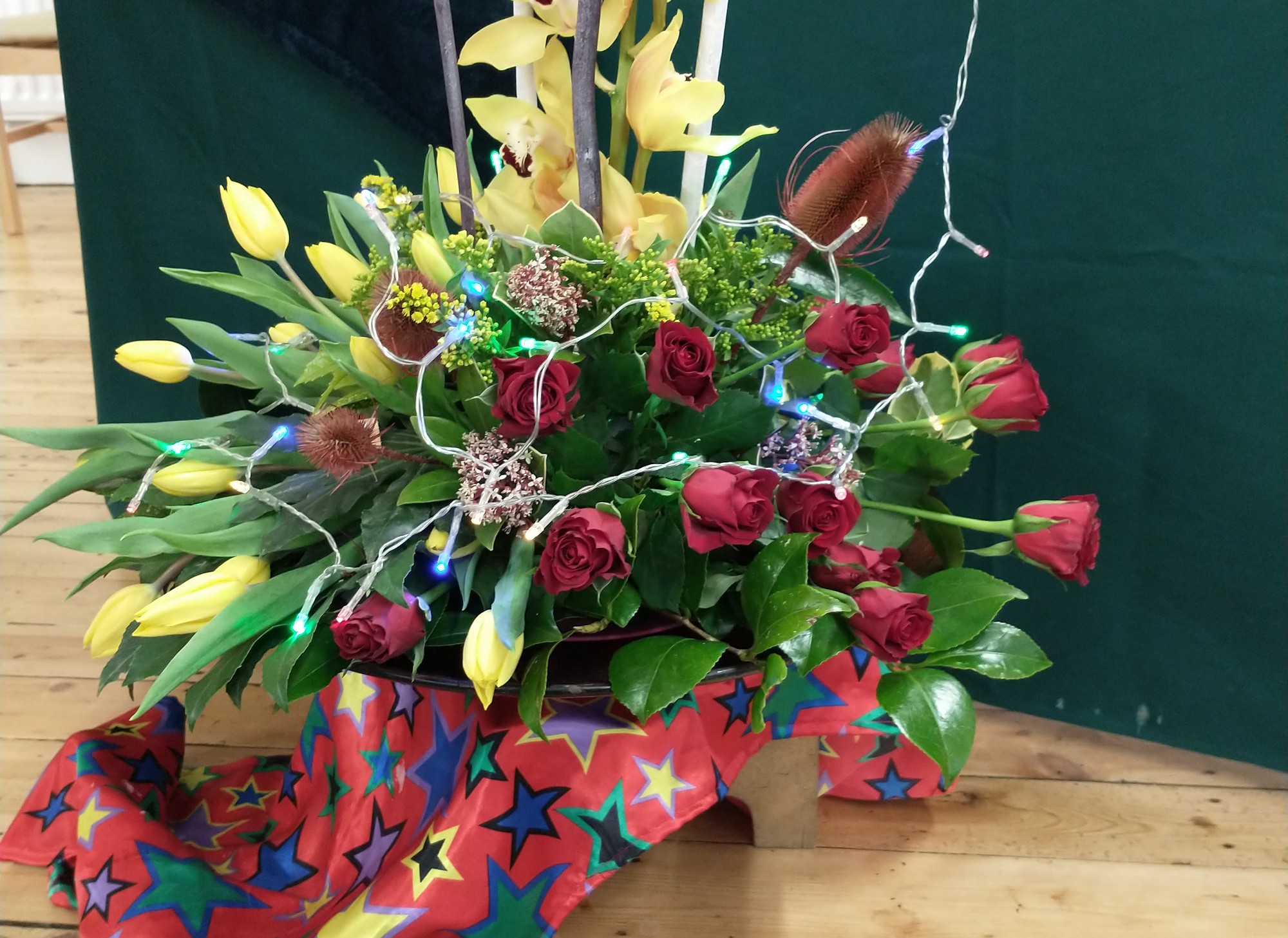 A CHRISTMAS TALE OF TWO HALVES - NORTHALLERTON FLOWER CLUB