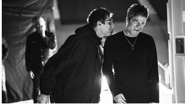 Oasis: Don't Look Back in Anger 