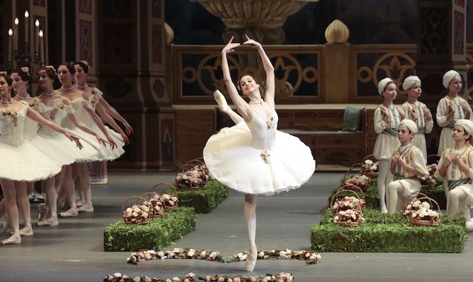 BOLSHOI: La Corsaire