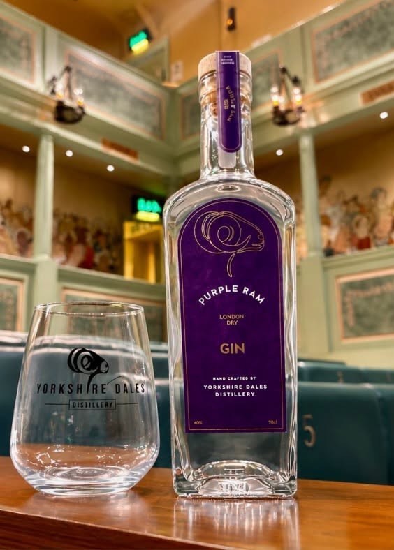 Gin & Tour