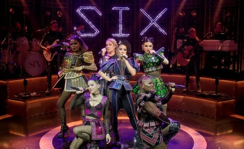 Six The Musical Live !