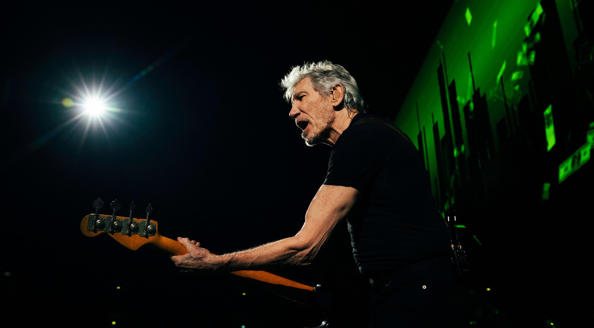 Roger Waters This Is Not A Drill Live From Prague – The  Movie