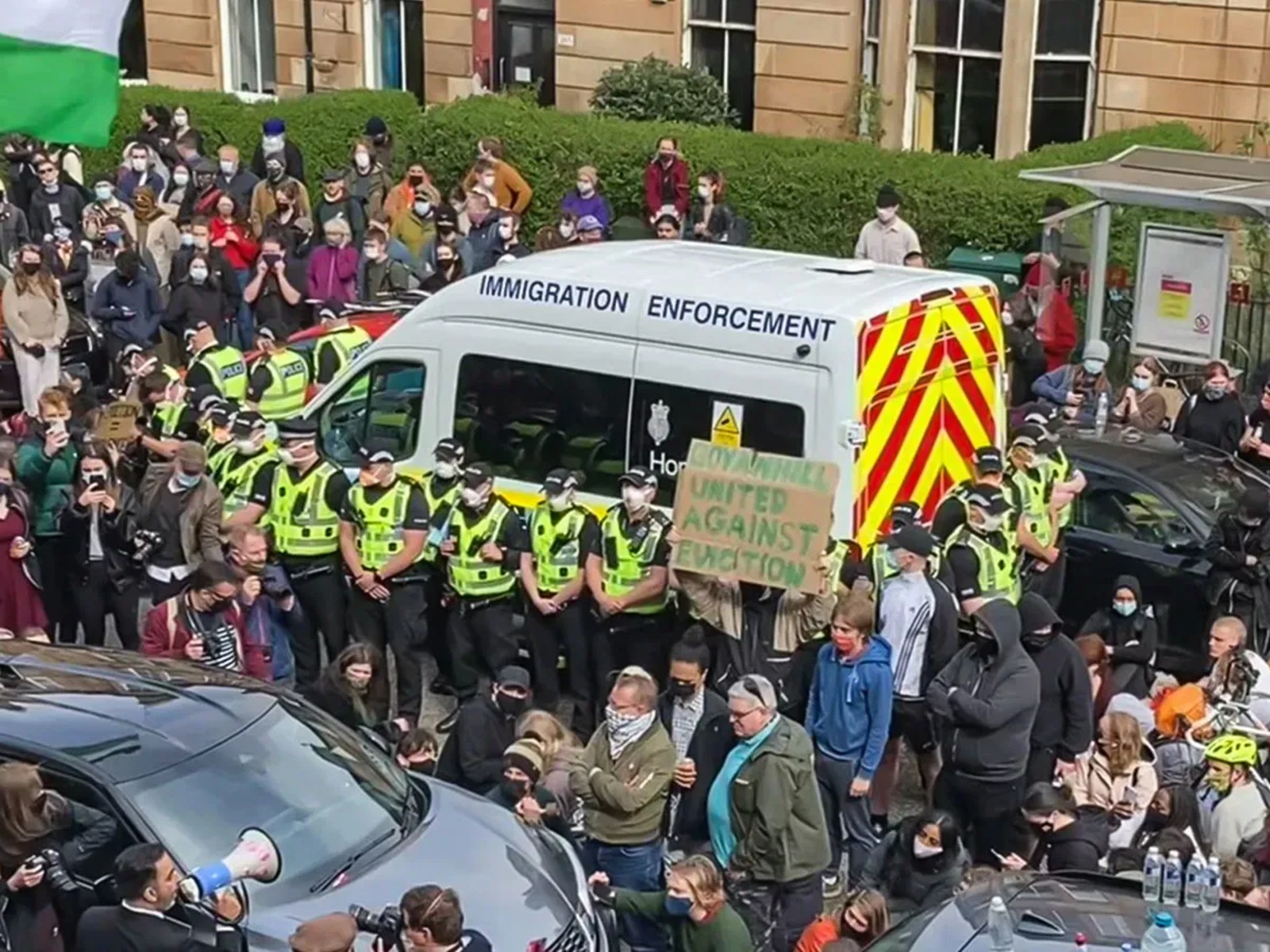 Everybody to Kenmure Street