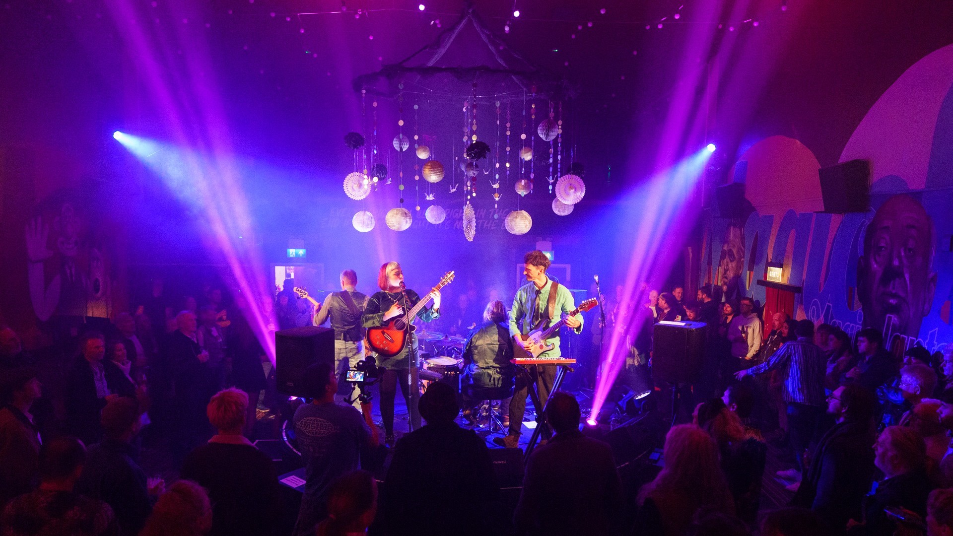 Friday Night is Music Night - The Magic Lantern Band