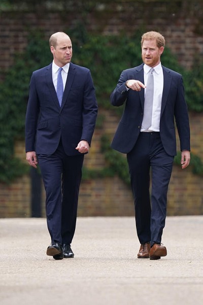William and Harry: The Unseen Photos