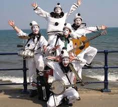 Pierrot Heroes: The Evolution of Seaside Entertainment