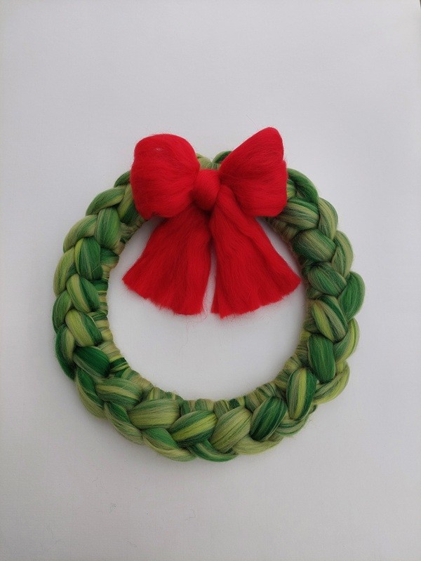 Arm  Knitted  Wreaths