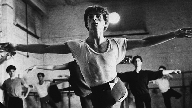 Nureyev: Lifting the Curtain