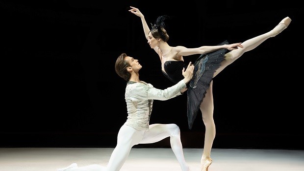 Bolshoi Ballet 2021-2022: Swan Lake