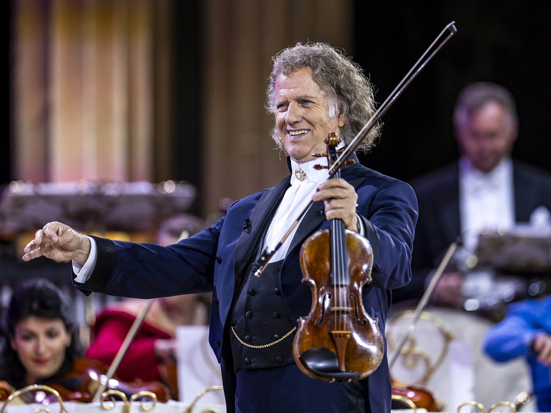 André Rieu’s 2025 Maastricht Concert: Waltz the Night Away!