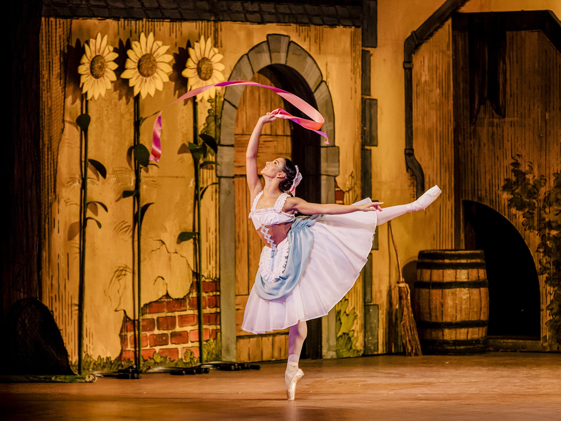 Royal Ballet & Opera- La Fille Mal Gardée