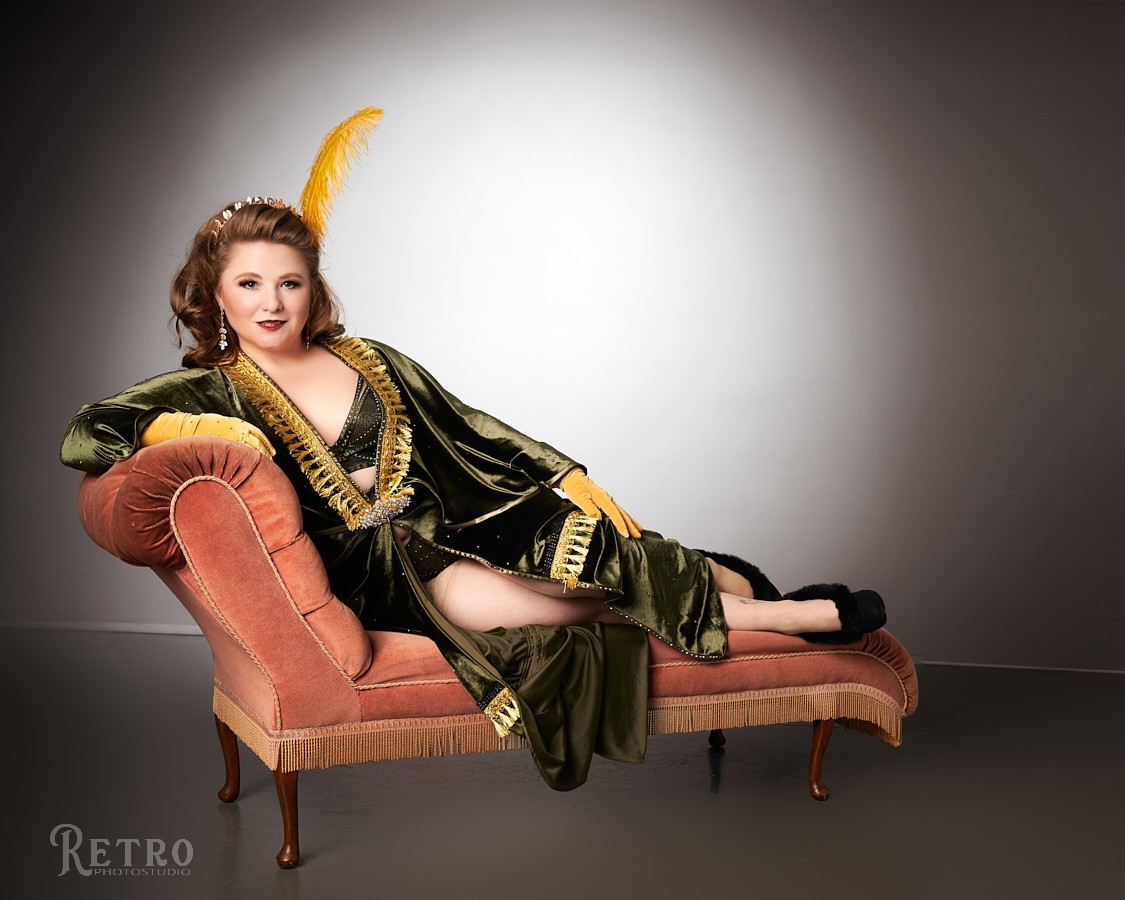 Gigi Tonic’s Big Squeeze: A Burlesque Workshop!