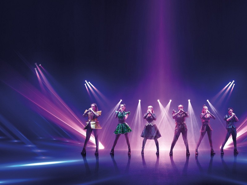 Six The Musical Live!