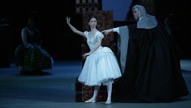Bolshoi Ballet 2017/18: Coppélia