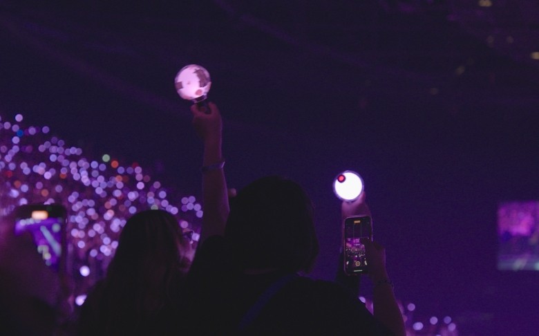 BTS ARMY: FOREVER WE ARE YOUNG